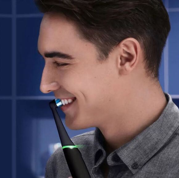 Oral-b io 6 black lava elektrische tandenborstel