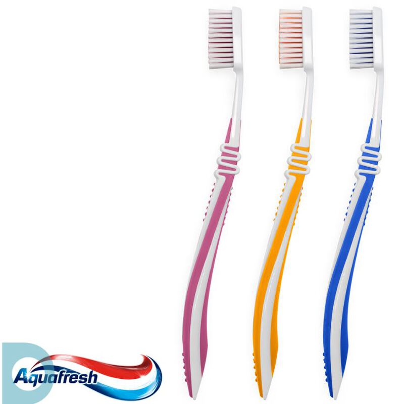 Aquafresh tandenborstel clean & flex medium