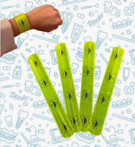 speelgoed klaparmband tand