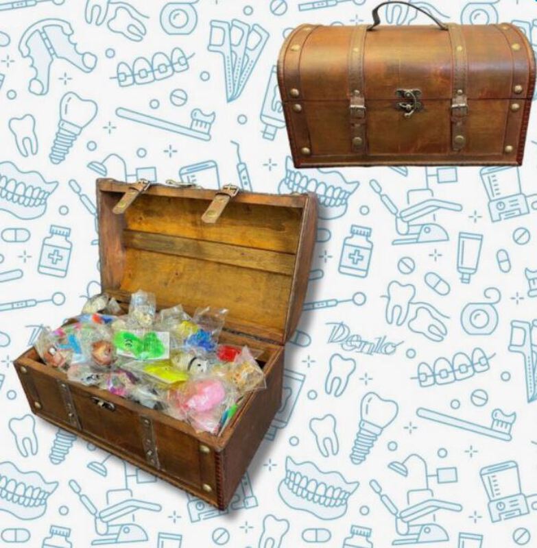 Speelgoed houten schatkist (leeg)