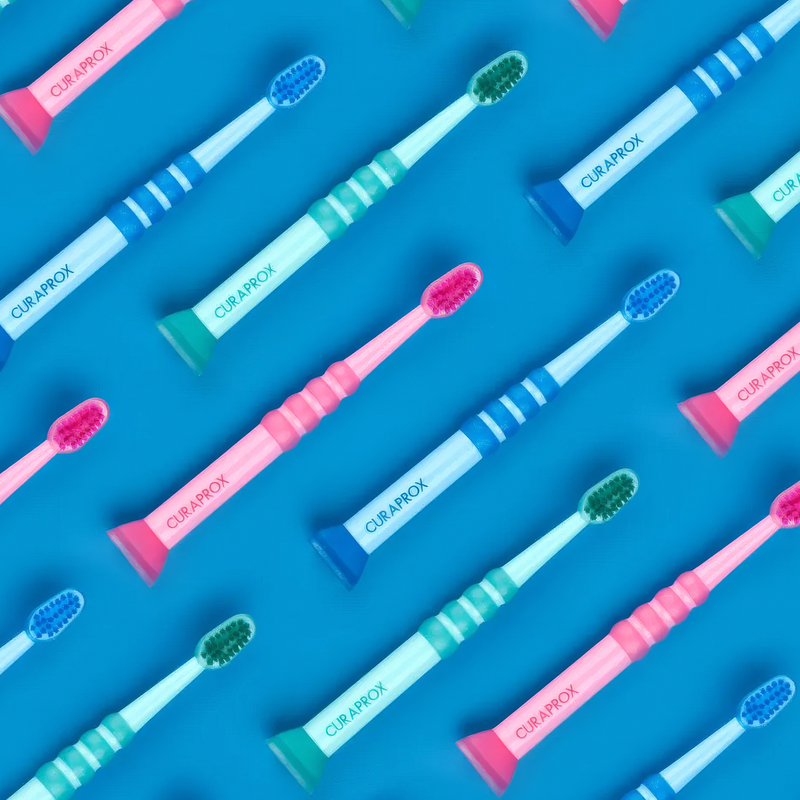 Curaprox tandenborstel baby
